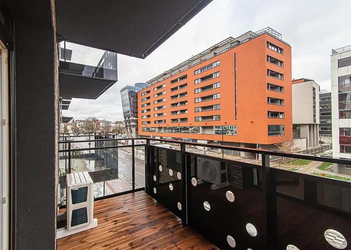 #stayhere - New & Stylish Minimalistic 1bdr Center Lejlighed