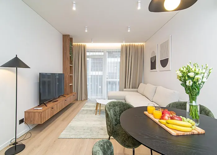 #stayhere - New & Stylish Minimalistic 1bdr Center *