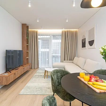 #stayhere - New & Stylish Minimalistic 1bdr Center *